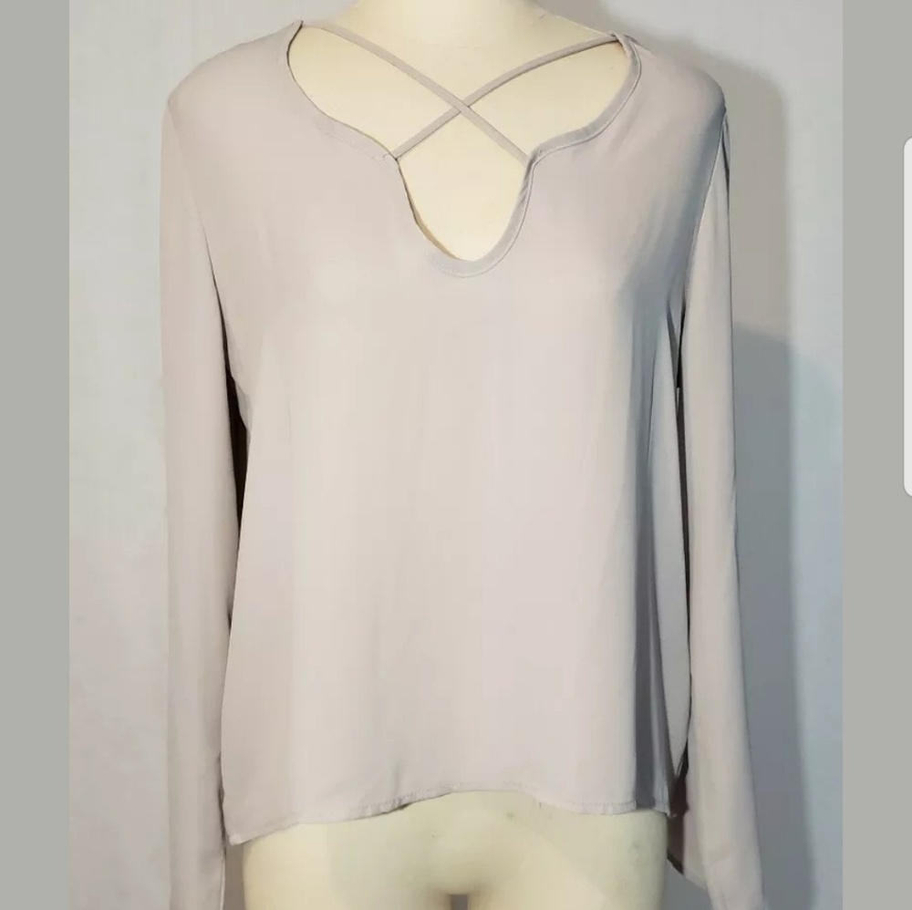 FOREVER 21 medium Criss Cross Long Sleeve Top Dust
